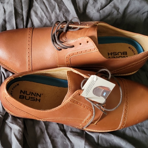 Mens dress shoes - Picture 2 of 2